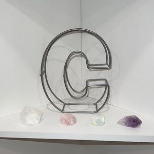 “C” desk stand decor